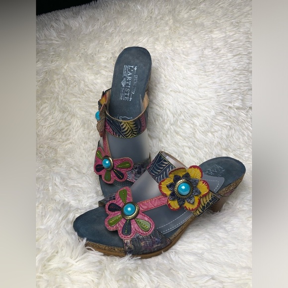 L'Artiste by Spring Step Multicolor Floral Sandals - Picture 15 of 15